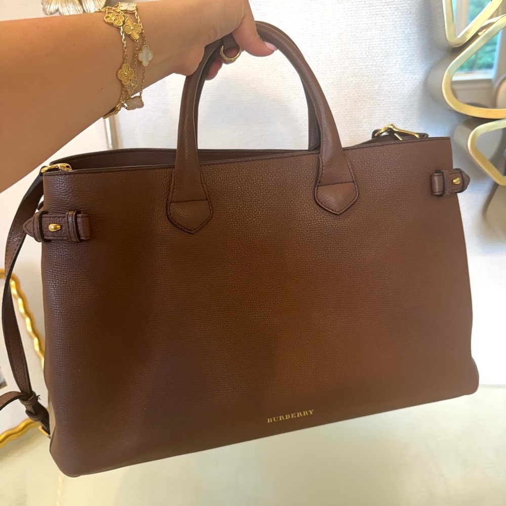 Burberry Large Chestnut Leather Tote - Picture 2 of 14